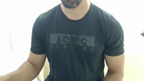 Snapshot of cashmastermuscle77 chatting on 03.10.26 cashmastermuscle77 online show from 03.10.26