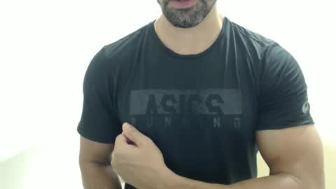 Snapshot of cashmastermuscle77 chatting on 03.24.26 cashmastermuscle77 online show from 03.24.26