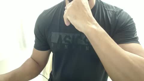 Snapshot of cashmastermuscle77 chatting on 04.12.26 cashmastermuscle77 online show from 04.12.26