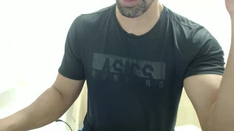 Snapshot of cashmastermuscle77 chatting on 04.15.26 cashmastermuscle77 online show from 04.15.26