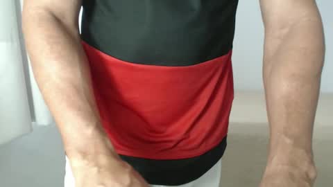 Snapshot of cashmastermuscle77 chatting on 04.25.26 cashmastermuscle77 online show from 04.25.26