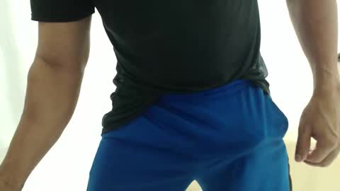 Snapshot of cashmastermuscle77 chatting on 05.06.26 cashmastermuscle77 online show from 05.06.26
