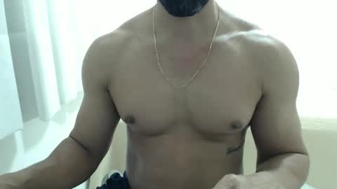 Snapshot of cashmastermuscle77 chatting on 05.14.26 cashmastermuscle77 online show from 05.14.26