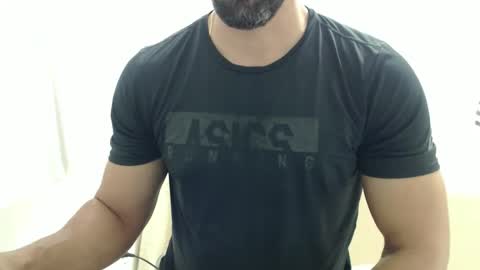Snapshot of cashmastermuscle77 chatting on 05.15.26 cashmastermuscle77 online show from 05.15.26