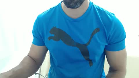 Snapshot of cashmastermuscle77 chatting on 05.17.26 cashmastermuscle77 online show from 05.17.26