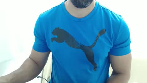Snapshot of cashmastermuscle77 chatting on 05.18.26 cashmastermuscle77 online show from 05.18.26