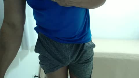 Snapshot of cashmastermuscle77 chatting on 05.19.26 cashmastermuscle77 online show from 05.19.26