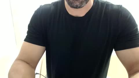 Snapshot of cashmastermuscle77 chatting on 05.24.26 cashmastermuscle77 online show from 05.24.26