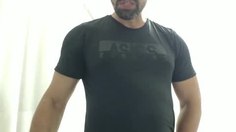 Snapshot of cashmastermuscle77 chatting on 05.27.26 cashmastermuscle77 online show from 05.27.26