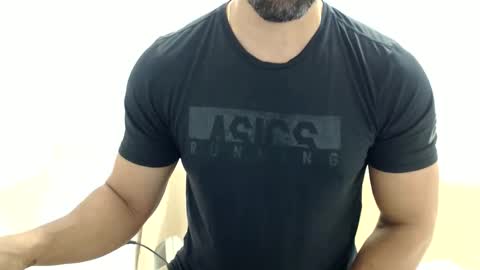 Snapshot of cashmastermuscle77 chatting on 05.30.26 cashmastermuscle77 online show from 05.30.26