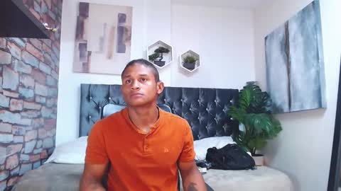 Snapshot of casike_978 chatting on 10.05.25 Casike online show from 10.05.25