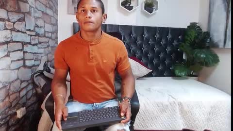 Snapshot of casike_978 chatting on 10.14.25 Casike online show from 10.14.25