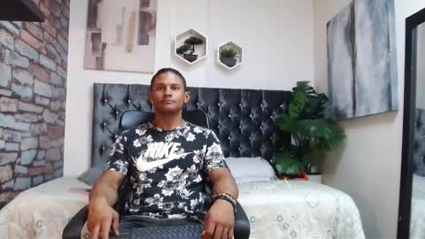 Snapshot of casike_978 chatting on 10.31.25 Casike online show from 10.31.25