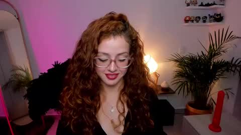 Snapshot of cassandra_caiin chatting on 02.23.25 Cassie online show from 02.23.25