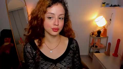 Snapshot of cassandra_caiin chatting on 09.14.25 Cassie online show from 09.14.25