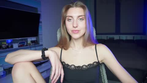 Seductress Cassia  FINDOM AND SADISM  NO NUDE online show from 10.03.25