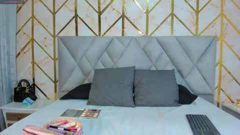 Snapshot of cassidy_14 chatting on 09.25.25 Cassidy online show from 09.25.25