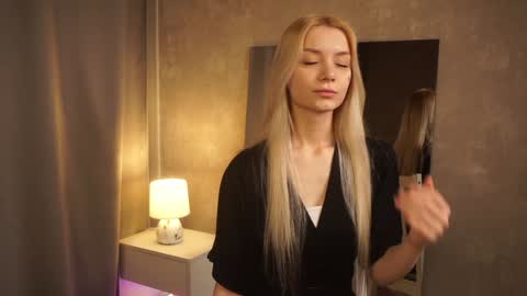 Cassie online show from 12.27.24