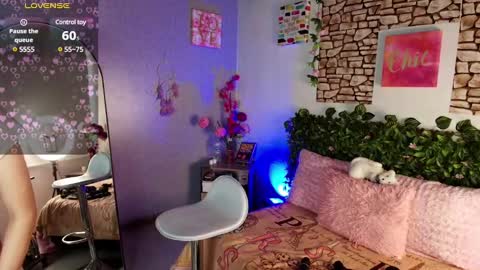 Snapshot of cassie_fletcher chatting on 03.04.25 Casie online show from 03.04.25