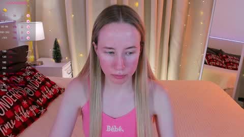 Snapshot of cassie_kelman chatting on 12.16.24 Cassie online show from 12.16.24