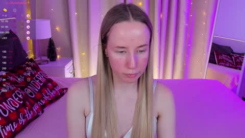 Snapshot of cassie_kelman chatting on 12.26.24 Cassie online show from 12.26.24