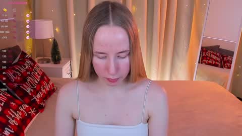 Snapshot of cassie_kelman chatting on 01.05.25 Cassie online show from 01.05.25