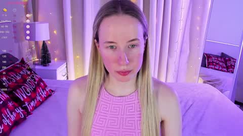 Snapshot of cassie_kelman chatting on 01.10.25 Cassie online show from 01.10.25
