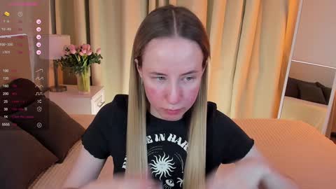 Snapshot of cassie_kelman chatting on 02.01.25 Cassie online show from 02.01.25