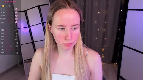 Snapshot of cassie_kelman chatting on 02.07.25 Cassie online show from 02.07.25