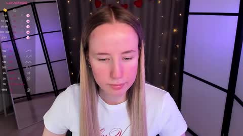 Snapshot of cassie_kelman chatting on 02.16.25 Cassie online show from 02.16.25