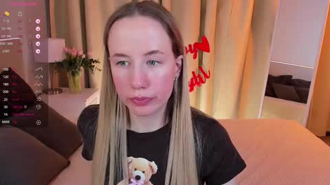 Snapshot of cassie_kelman chatting on 02.16.25 Cassie online show from 02.16.25