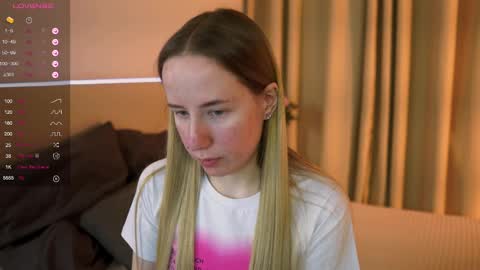 Snapshot of cassie_kelman chatting on 03.12.25 Cassie online show from 03.12.25