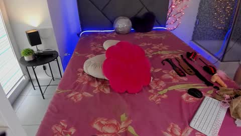 Cassie online show from 09.16.25