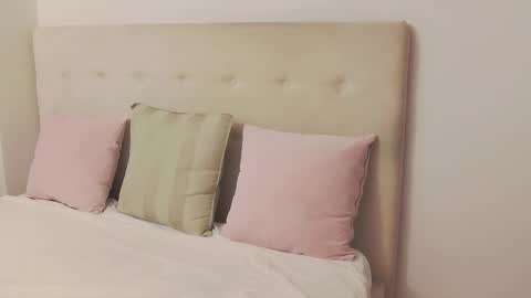 CassieHilton online show from 11.18.25