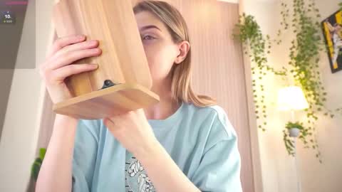 Snapshot of cassieholland chatting on 03.04.26 Im Cassie3 online show from 03.04.26