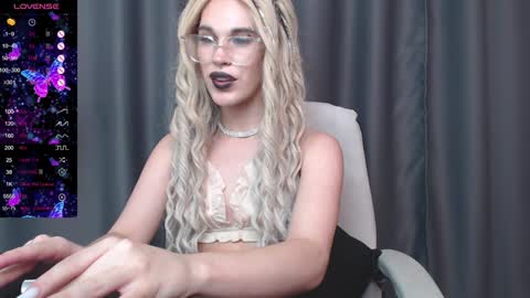 Cassie online show from 01.01.25
