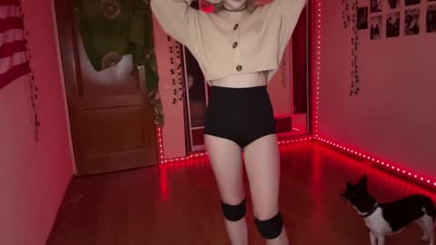 Cassie online show from 04.18.26