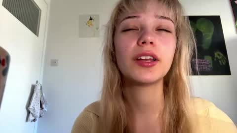 Olivia online show from 04.22.26