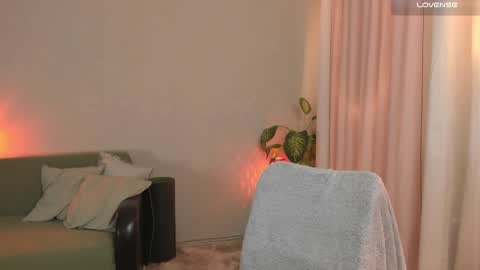  cassandra  online show from 12.15.24