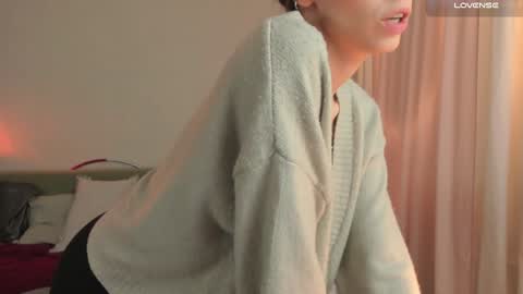  cassandra  online show from 01.10.25