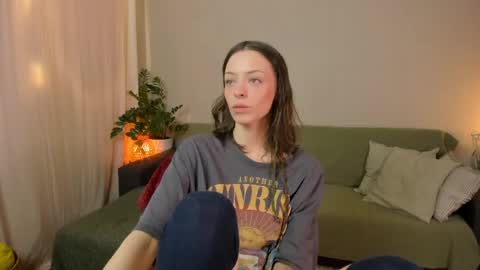  cassandra  online show from 03.23.26