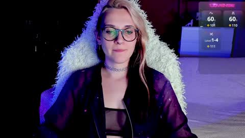 Snapshot of cassy_moore chatting on 12.24.24 Ellie online show from 12.24.24