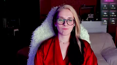 Snapshot of cassy_moore chatting on 03.06.25 Ellie online show from 03.06.25
