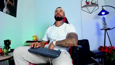 Matheo Brown online show from 01.01.25