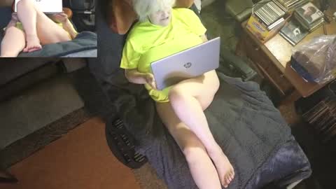 Snapshot of cat9paw chatting on 12.14.24 cat online show from 12.14.24