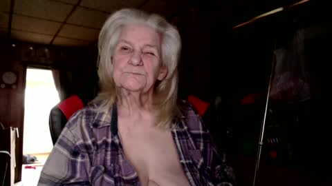 cat online show from 10.07.25