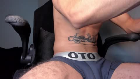 Snapshot of cat_cash_ chatting on 01.24.25 cat_cash_ online show from 01.24.25