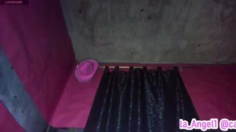 Cata Angel online show from 12.10.24