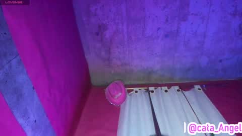 Cata Angel online show from 12.17.24