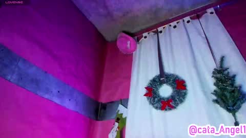 Cata Angel online show from 01.04.25